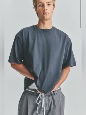 Elwood Men's Relaxed Crew Neck T-Shirt - Charcoal